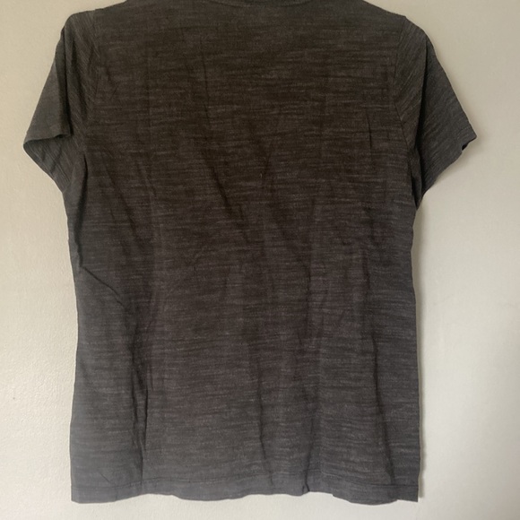 Reebok black with white line t shirt - Picture 2 of 4